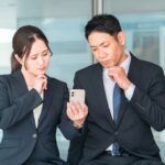 なやむビジネスパーソン